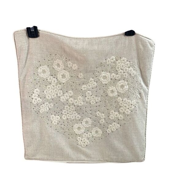 Embroidered Heart Floral Linen Blend Pillow Cover Embellished Metallic 15x15 - Picture 1 of 9